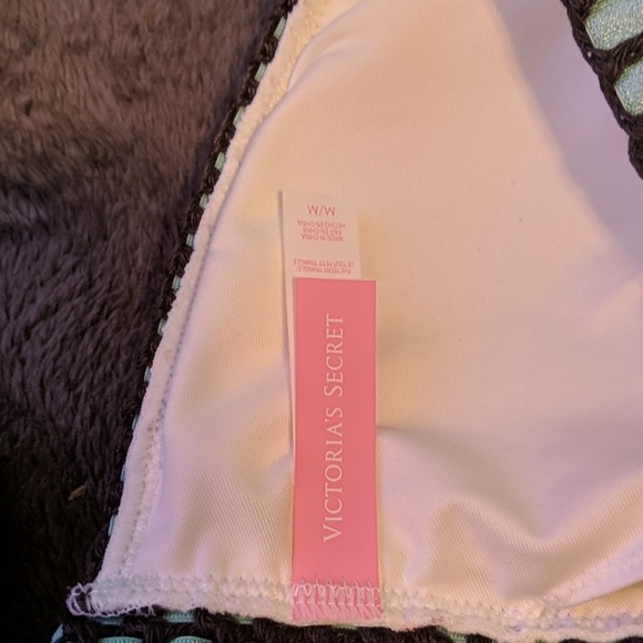 New with out tags Victoria secret 👙 - Picture 3 of 3
